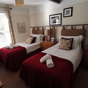 Double or Twin Room Shower